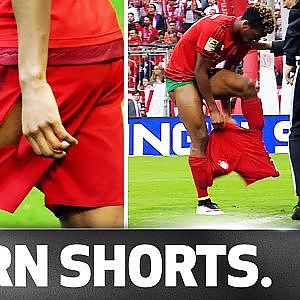 Coman Tears his Shorts - Striptease on the Sidelines