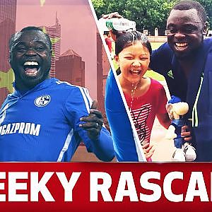 Water Fight in China - Ex-Schalke Star Gerald Asamoah Soaks Fan
